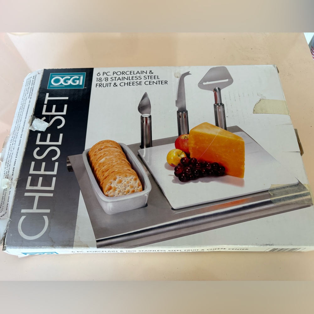 Oggi Stainless Steel Cheese Set